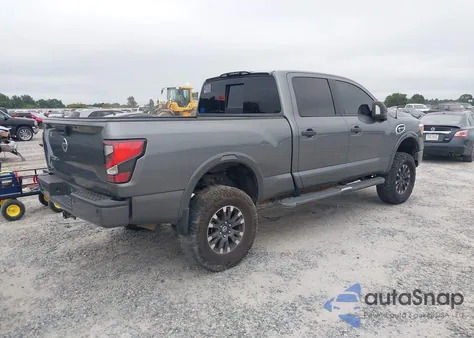 2016 Nissan Titan Xd Pro-4X Diesel z USA, uszkodzony, nr VIN 1N6BA1F42GN502492